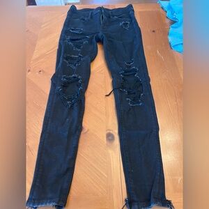 American Eagle Size 2 black skinny jeans